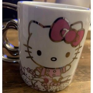 NIB 2021 Hello Kitty Cafe Truck Exclusive Metallic Silver Bow Handle Mug Cup
